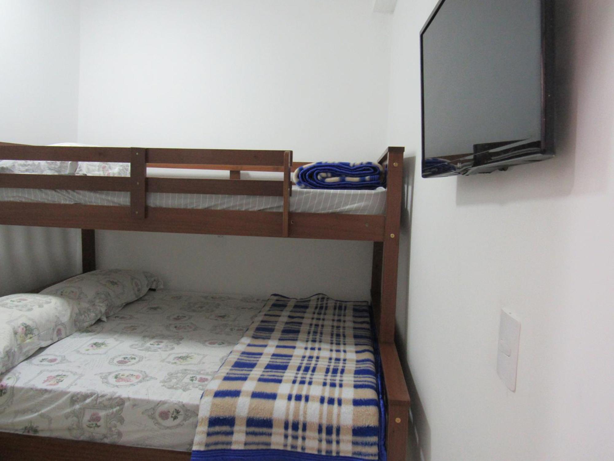 גווארולוס Vitoria Hostel מראה חיצוני תמונה
